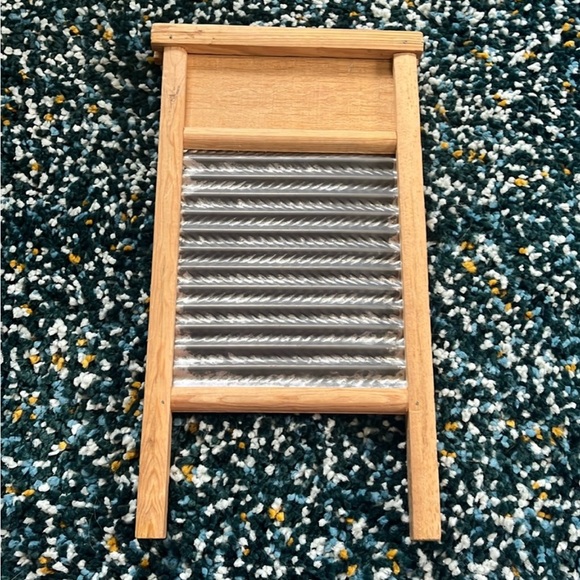 Washboard Decoration - Picture 1 of 3